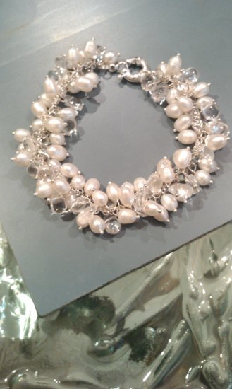 Freshwater cultured pearl and crystal bracelet