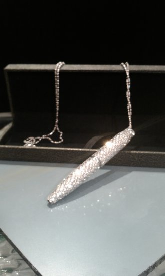Ball point writing Pen w / Swarovski Crystal (sliver)