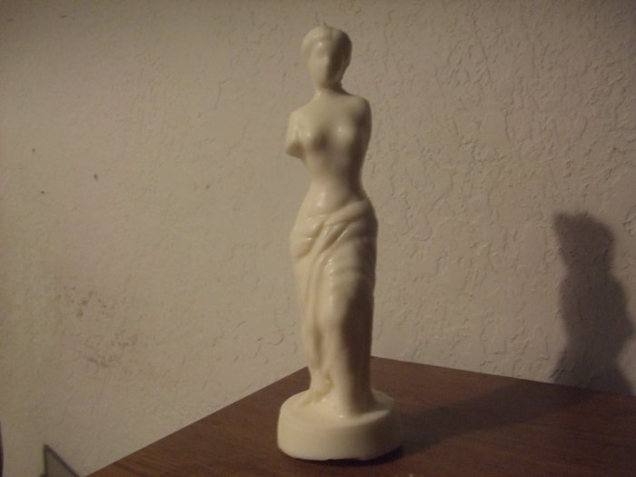 Venus DeMilo candle