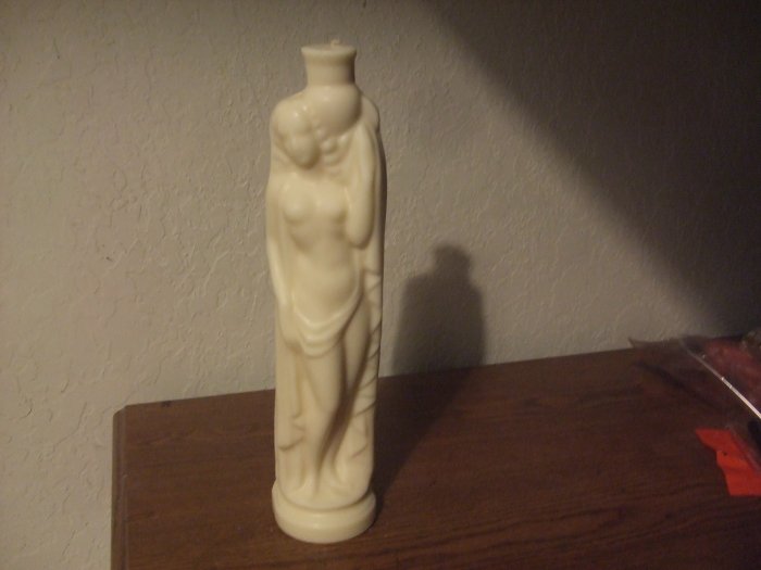 Rebbeca Statue candle