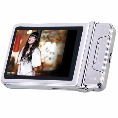 Super Clear Color 2.4 Inch Screen, 4GB MP4 Media