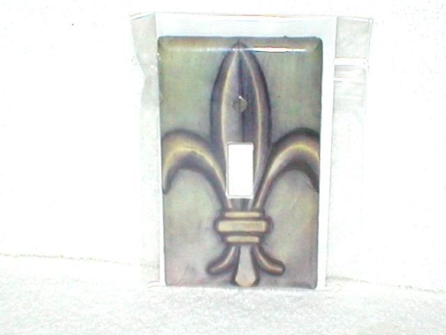 FLEUR DE LIS~FRENCH STYLE~DECORATIVE LIGHT SWITCHPLATE COVER(gray)
