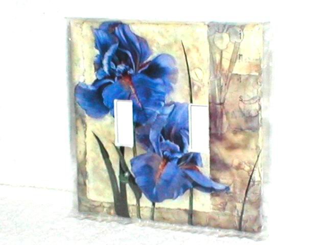 BEAUTIFUL IRIS DESIGN~DECORATIVE LIGHT SWITCHPLATE