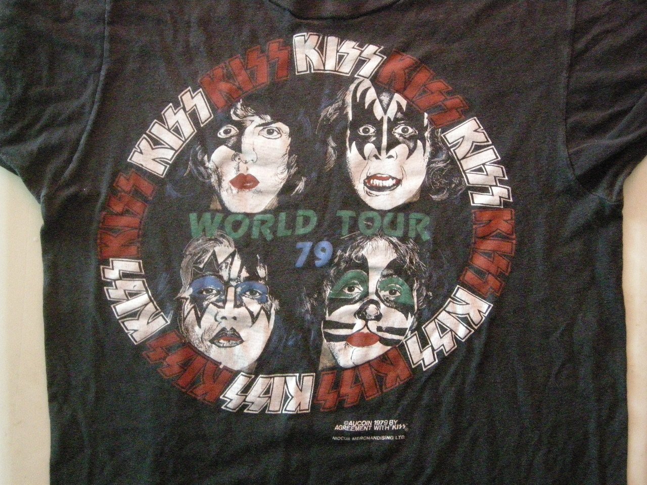KISS SHIRT 1979 World Tour aucoin XL VINTAGE