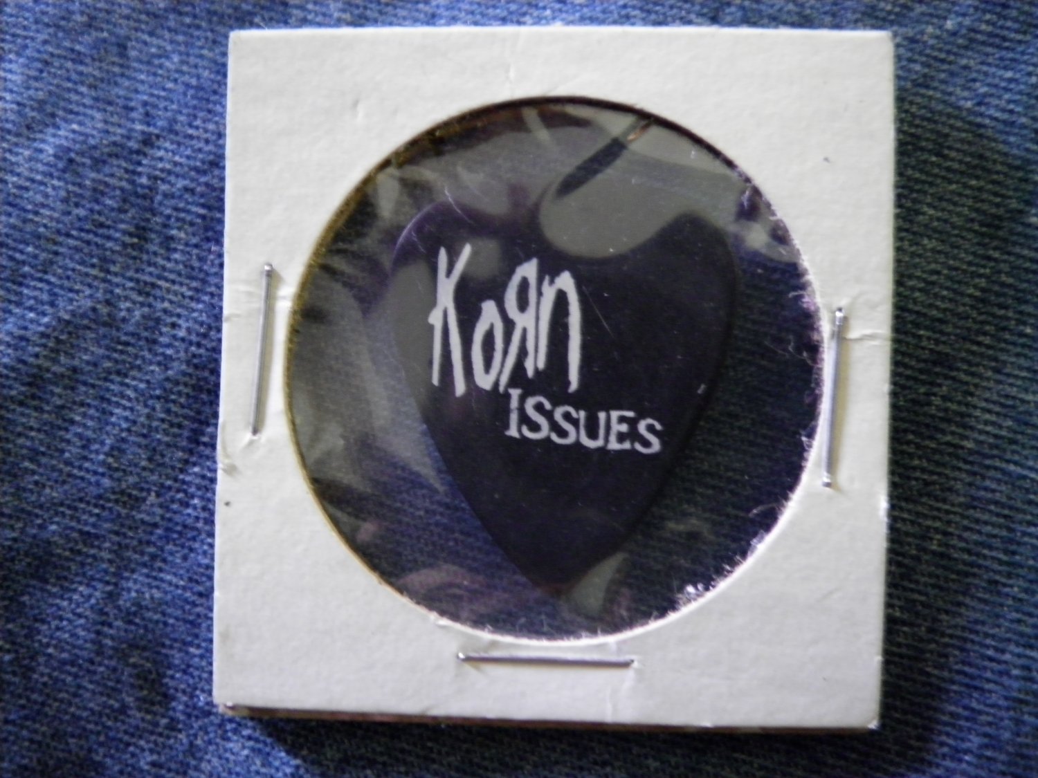 KORN GUITAR PICK Issues head black