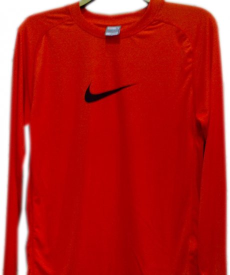 T-SHIRT MEN'S BRANDED "NIKE"100%OrganicCottonSize M,L,XL,XXLCOLOR RED, please mention the size.