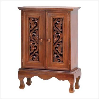 Ivy-Vine Double Door Chest