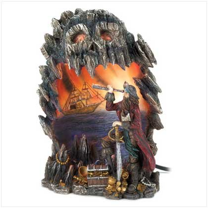 Scenic pirate Cave Lamp