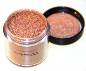 MAC Pigment in Blonde's Gold