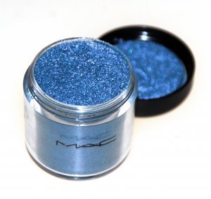 MAC Pigment in Cornflower