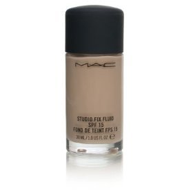 MAC Studio Fix Fluid SPF 15 Foundation in NC25