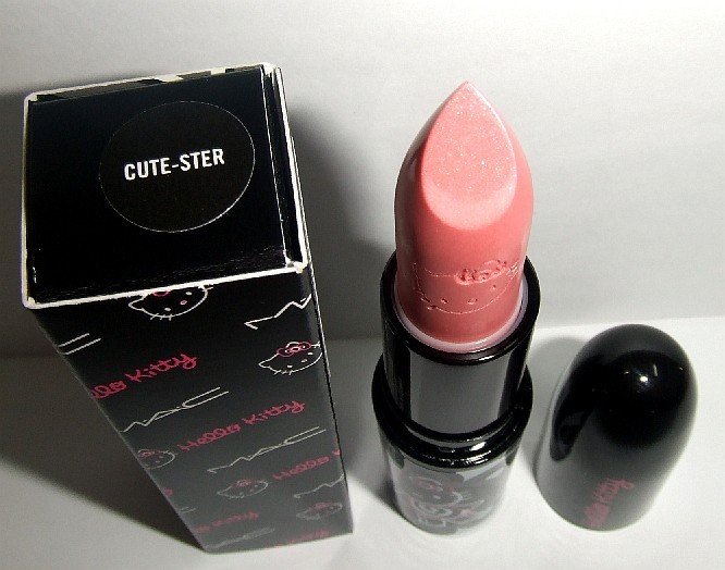 MAC Lipstick in Cute-ster