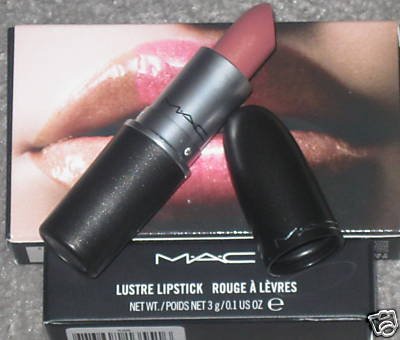MAC Lipstick in Marquise D'