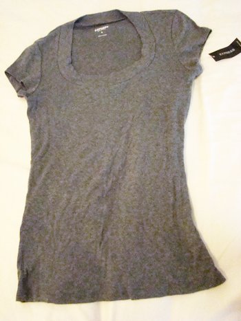 Express Sexy Basics Round Collar Tee in Grey (Size M)