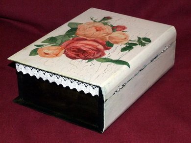 Jewelry box