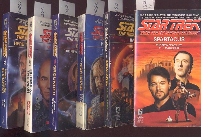 6 Star Trek Next Generation including Laurell K. Hamilton PB