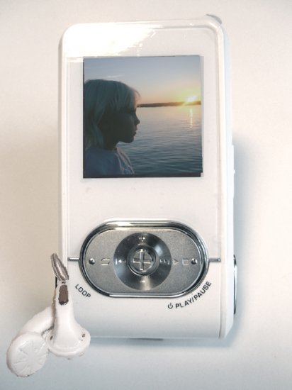 Crown Edition 256mb MP3/4 Multimedia player