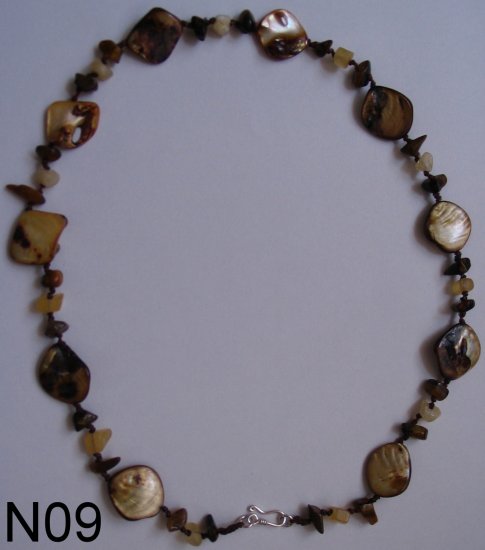 N09