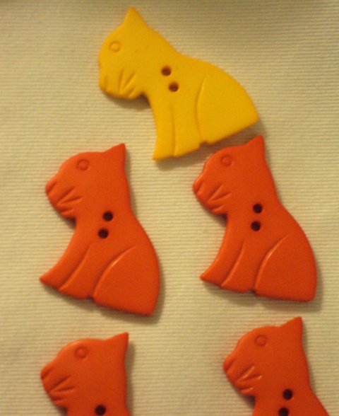 Kitty Cat Flat Back Orange & Yellow Novelty Plastic Buttons