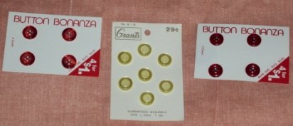 Button Bonanza / Grants Vintage Plastic Lot3 Vintage Yellow and Red Buttons