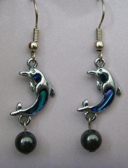 Oceanfrost Collection: BlackPearl Dolphin
