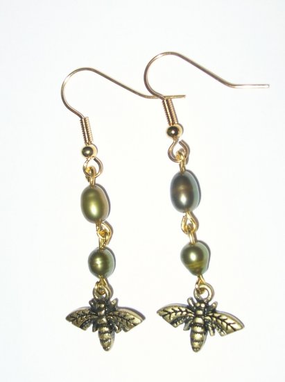 Bee and Pearl earrings