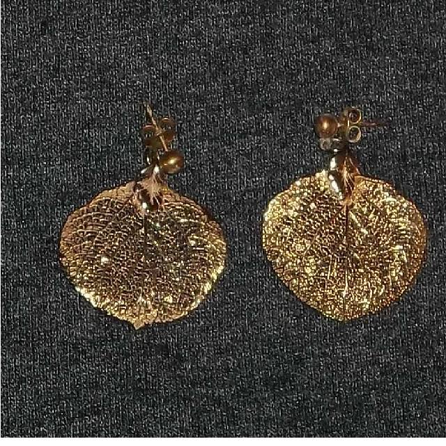 ROCKY MOUNTAIN ASPEN LEAVES EARRINGS.