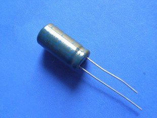 2200UF 16V Electrolytic Capacitor (Item# C0123)