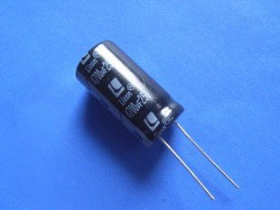 4700UF 25V Electrolytic Capacitor (Item# C0137)