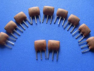 4MHz Ceramic Filter, 3 legs, 10 pcs. (Item# X0028)