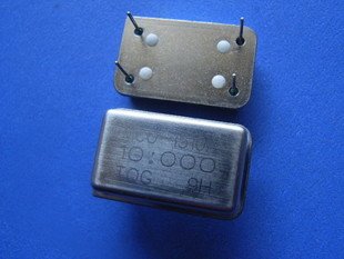 12MHz Crystal oscillator, 4 legs, 2 pcs. (Item# X0031)