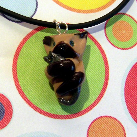 Kitty Hugging Mouse Siamese Cat Necklace