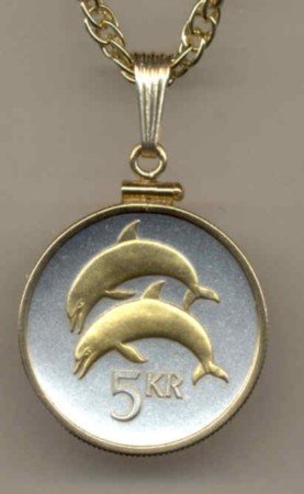 Iceland 5 kronur 2 - Dolphins (a little bigger than a U.S. quarter)