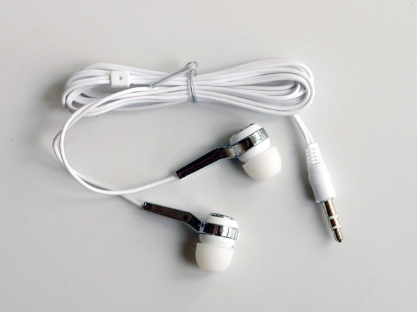New White In-ear Earphone Headphone For MP3 MP4 iPod NANO CD