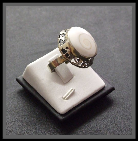 Adjustable Silver Ring with shell
