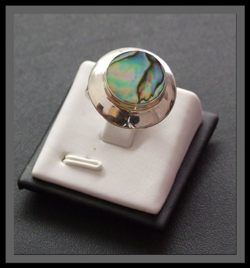 Adjustable Silver Ring with Mother Of Pearl