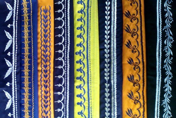 Traditional Kamarkassa with embroidery on both ends (tie with knot)