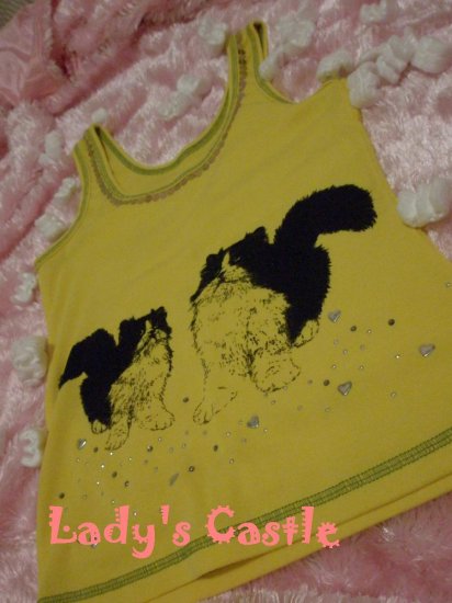 The black cat yellow vest