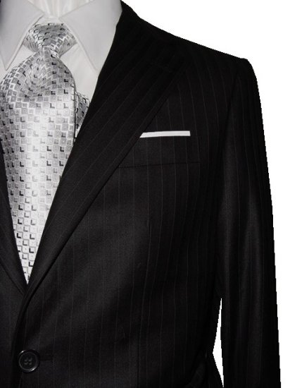 38R Fiorelli 2-Button Men's Suit Black with Gray Pinstripes with Flat Front Pants FREE Tie Size 38R