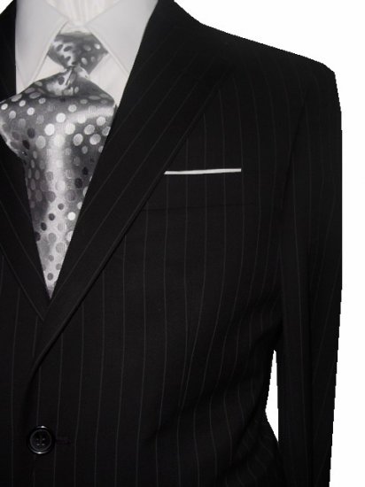 44L Fiorelli 2-Button Men's Suit Black with Gray Pinstripes with Flat Front Pants FREE Tie Size 44L