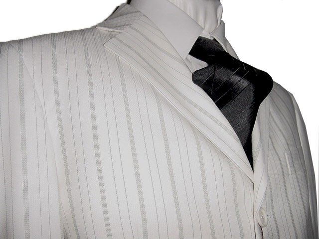 38R Vitarelli 3-Button Men's Suit Off White with Gray Stripes FREE Neck Tie Size 38R
