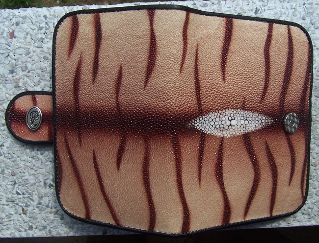 100% Genuine Tiger Stingray Clutch Purse Wallet