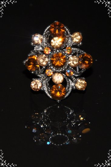 Two tone yellow crystal flower ring R1240