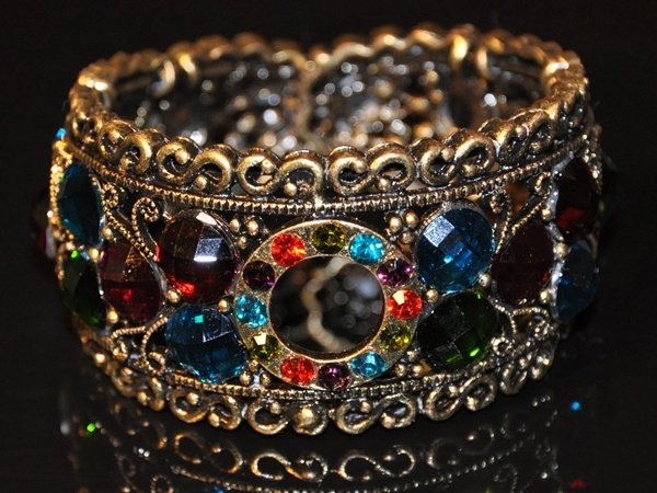 Vintage rainbow color crystal bangle B1004
