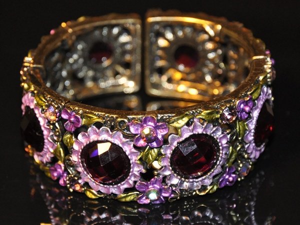 Daisy flowers purple crystal vinatge style bangle B1005