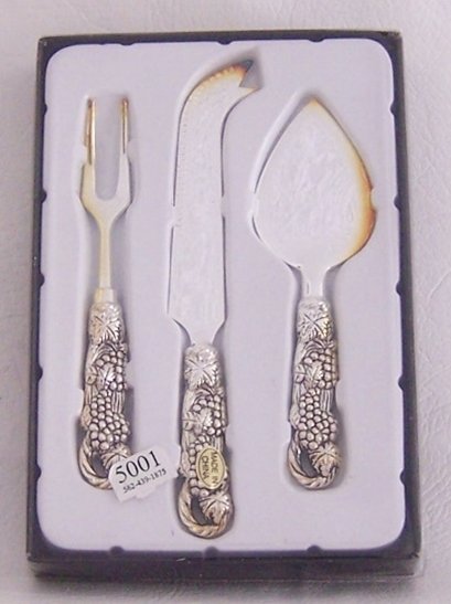Silver Plated Grapevine 3 piece Cheese set