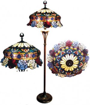 Antique Tiffany Style Lamps on Antique Elegance Roses Tiffany Style Floor Lamp