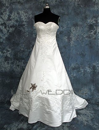 Crystal Beading Sweetheart Neckline Strapless Bridal Gown - Styl
