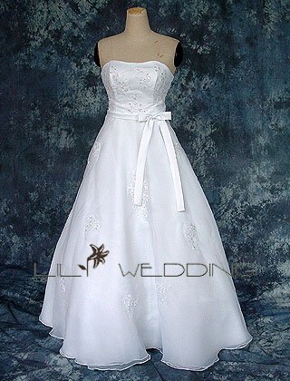 Floral Embroidery Bridal Gown - Style LWD0096
