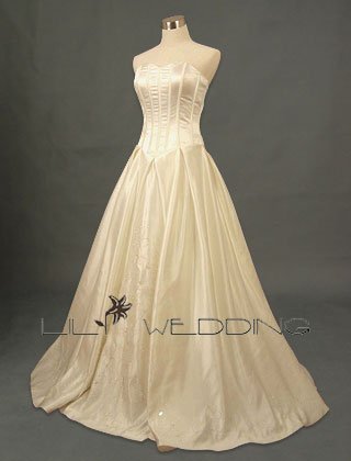 Sweetheart Ball Gown Wedding Dress - Style LWD0113